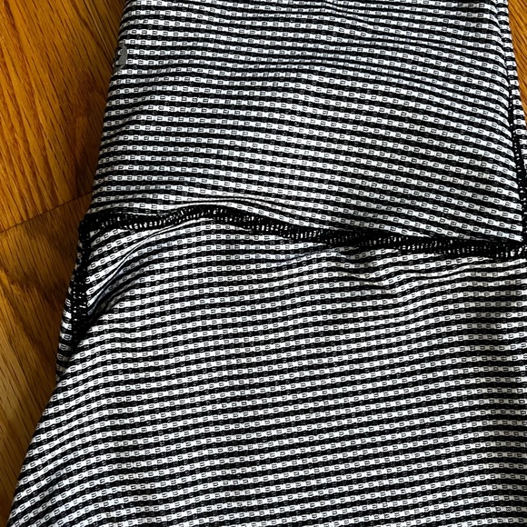 Lululemon Capri legging - Picture 3 of 5